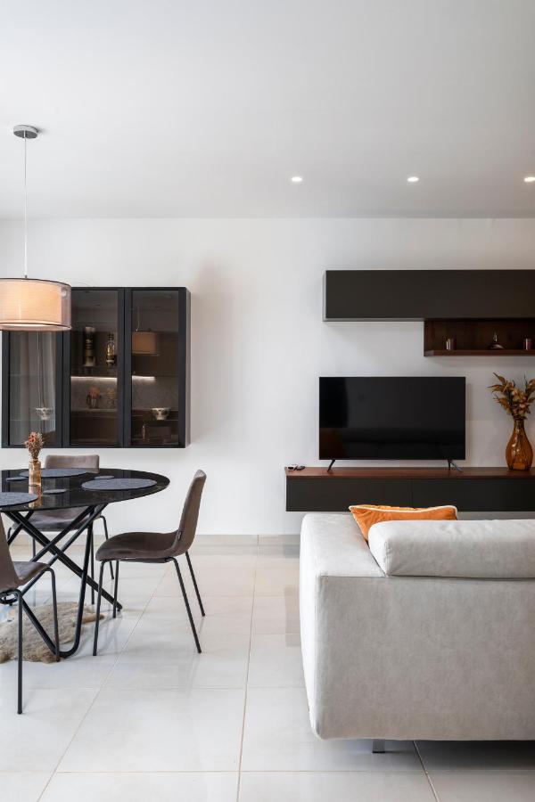 Modern 3Br Stylish Apartment With Large Balcony - Close To St Julians And St Georges Bay Is-Swieqi 外观 照片