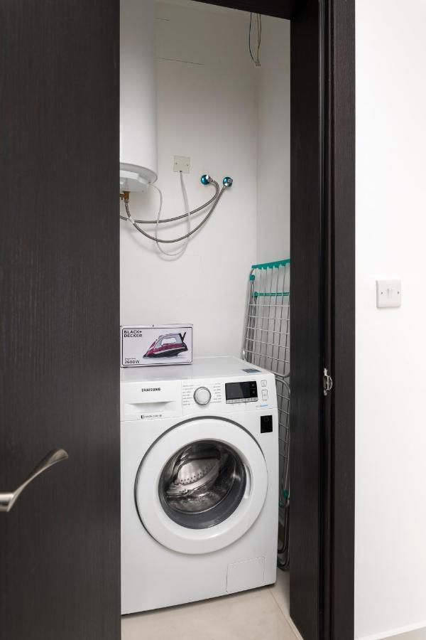 Modern 3Br Stylish Apartment With Large Balcony - Close To St Julians And St Georges Bay Is-Swieqi 外观 照片